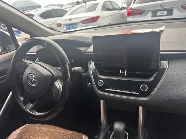 Toyota Corolla Cross — Фото автомобиля 11