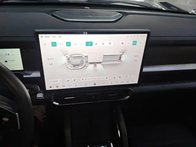 Jetour T2 — Фото автомобиля 12
