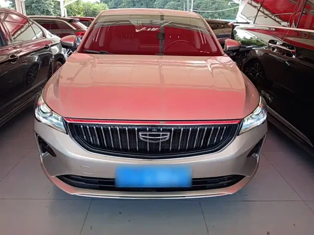 Geely Emgrand — Фото автомобиля 2