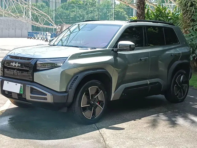 Фотография автомобиля — BYD FangChengBao Titanium 3