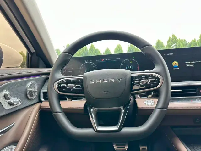 Chery Arrizo 8 — Фото автомобиля 7