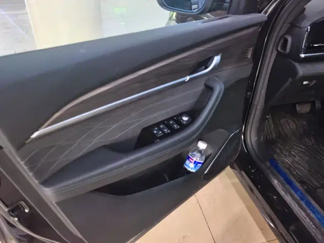 Geely Xingyue L — Фото автомобиля 7