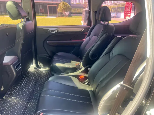 GAC Trumpchi M6 — Фото автомобиля 15