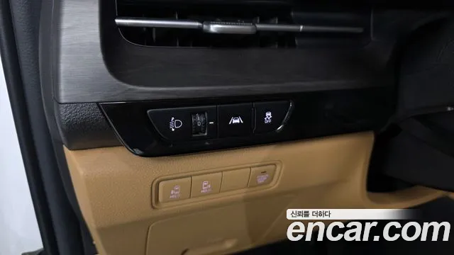 Kia Carnival Generation 4 — Фото автомобиля 12