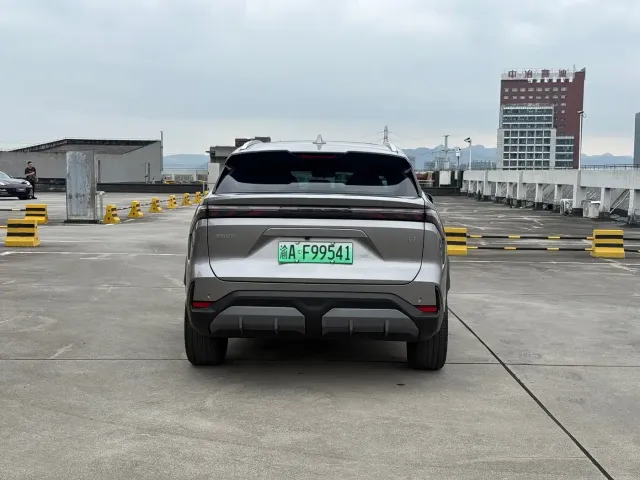 Geely Galaxy Galaxy L7 2023 1.5T 115km PLUS — Фото автомобиля 6