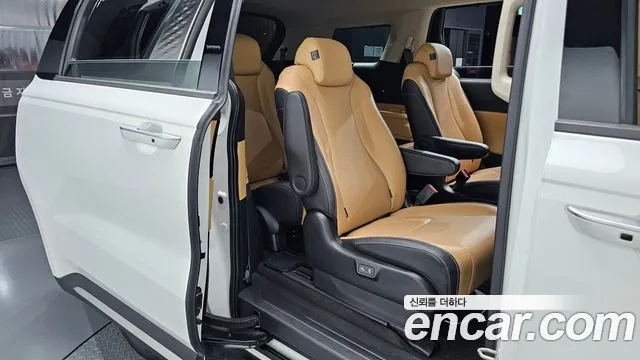 Kia Canival Carnival 4 поколение Бензин 9 мест Noblesse — Фото автомобиля 9