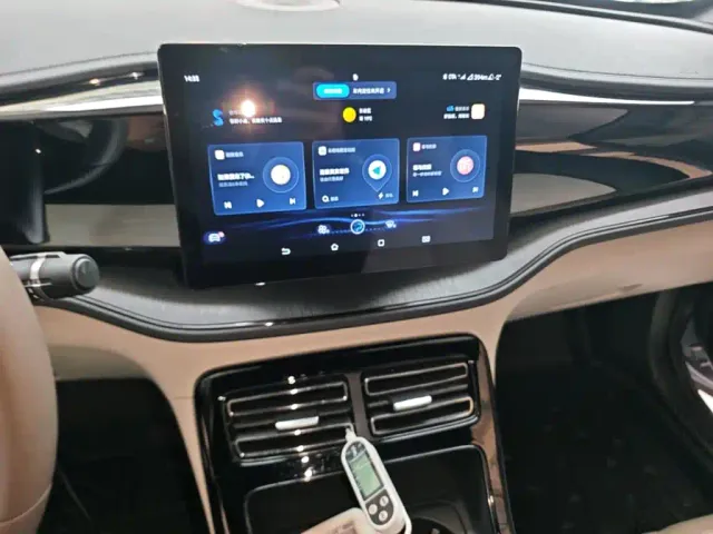 BYD Qin PLUS — Фото автомобиля 12