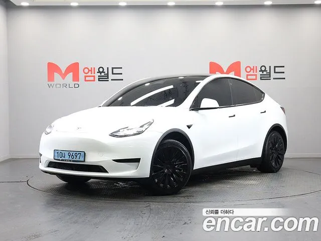Фотография автомобиля — Tesla Model Y