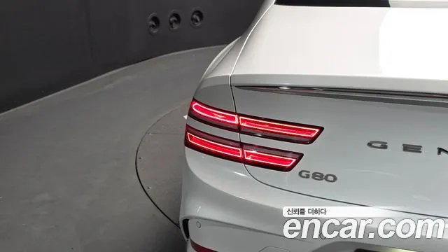 Genesis G80 RG3 — Фото автомобиля 8