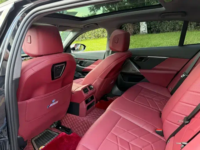 BMW 5 Series — Фото автомобиля 11