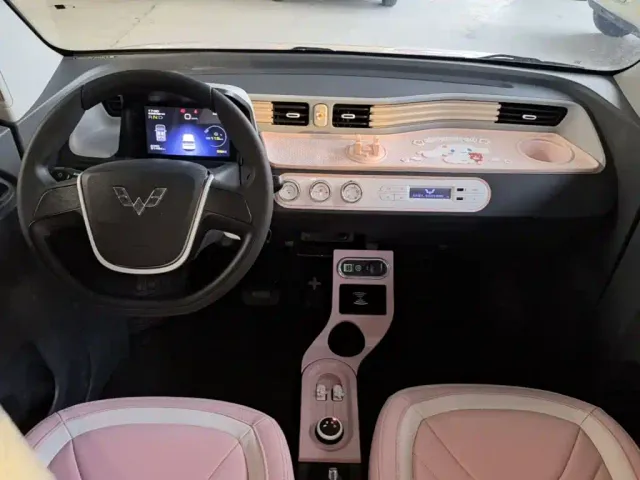 Wuling Hongguang Mini EV — Фото автомобиля 9