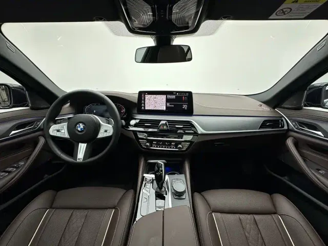 BMW 5 Series — Фото автомобиля 20