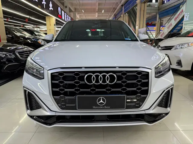 Audi Q2L — Фото автомобиля 2