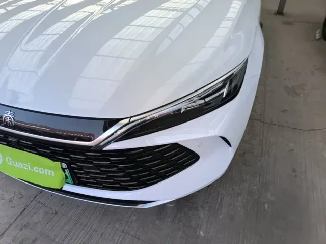 BYD Qin L — Фото автомобиля 23