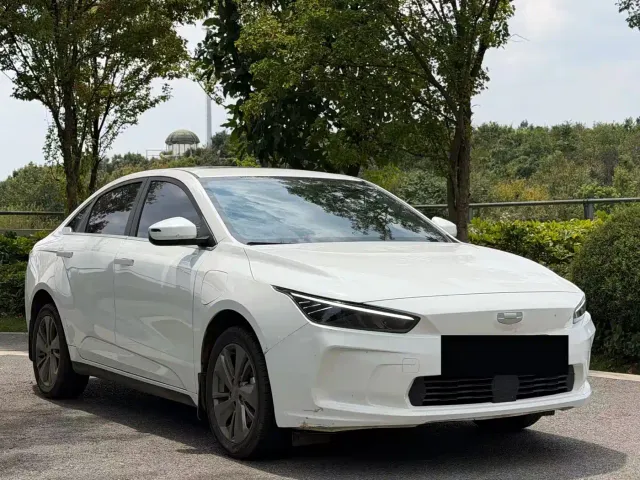 Geely Geometry A — Фото автомобиля 3