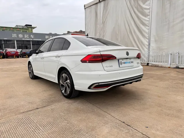 Volkswagen Bora — Фото автомобиля 8
