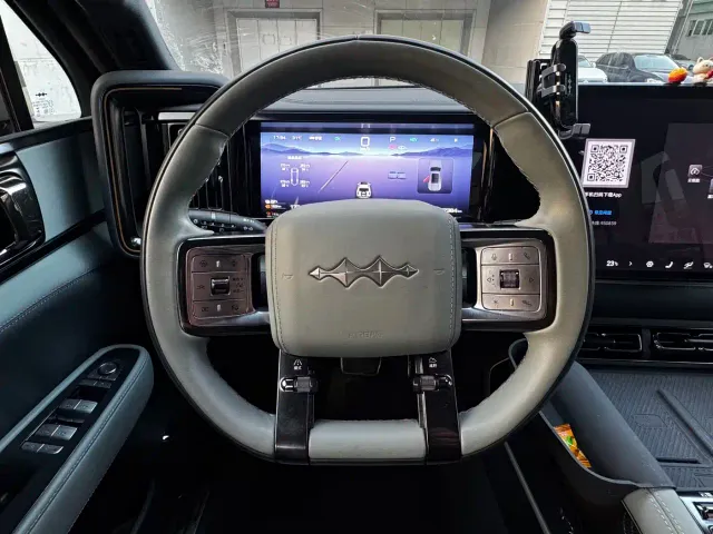 BYD FangChengBao Leopard 5 — Фото автомобиля 19