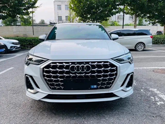 Audi Q3 — Фото автомобиля 2