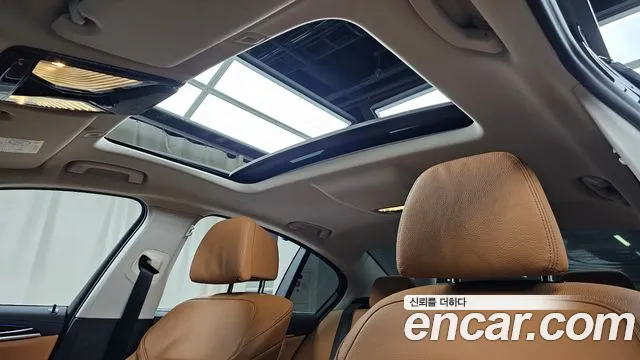 BMW 5 Series G30 — Фото автомобиля 16