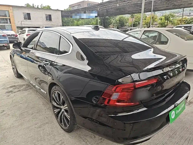 Volvo S90 — Фото автомобиля 22