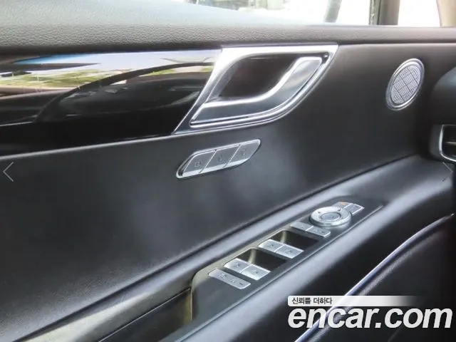 Genesis GV80 — Фото автомобиля 15