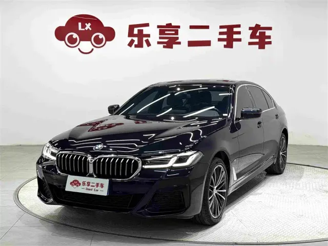 Фотография автомобиля — BMW 5 Series