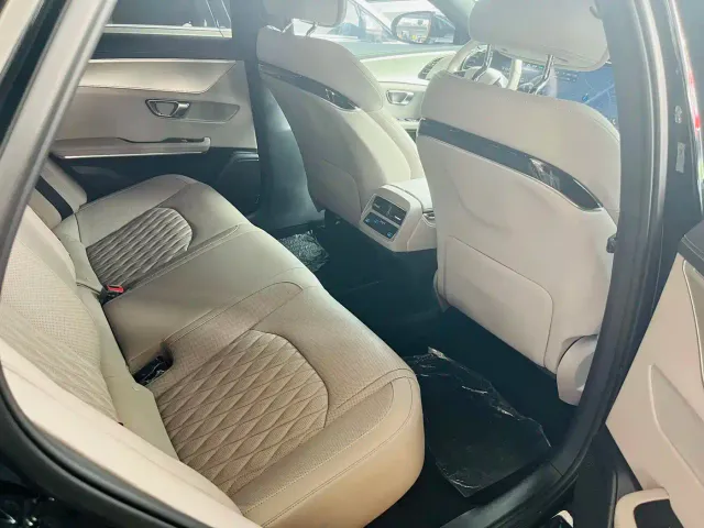 BYD Han — Фото автомобиля 9