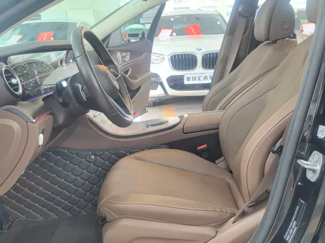 Mercedes-Benz E-Class — Фото автомобиля 8