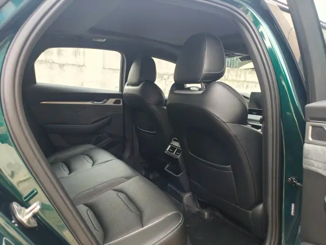 Geely Xingrui — Фото автомобиля 8
