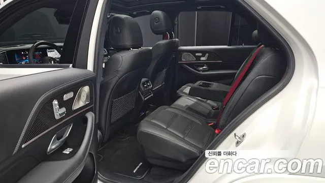 Mercedes-Benz GLE-Class — Фото автомобиля 12