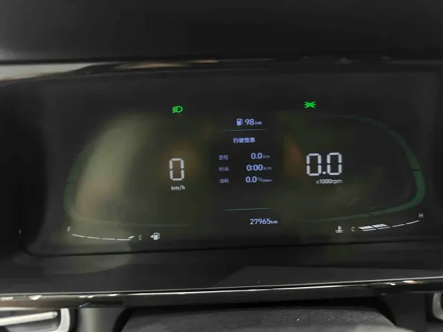 Hyundai Elantra — Фото автомобиля 9