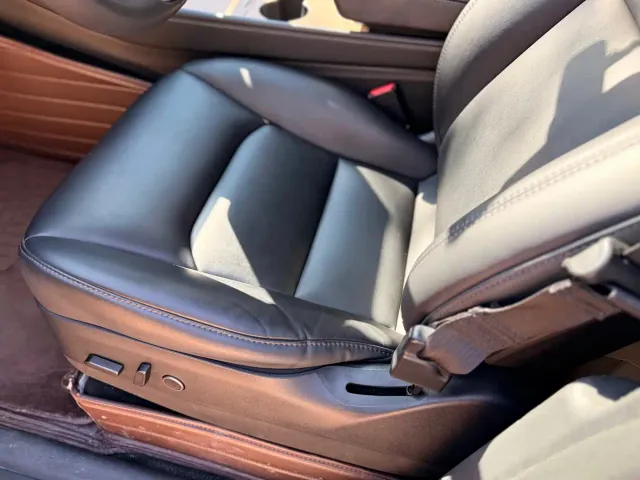 Tesla Model Y — Фото автомобиля 26