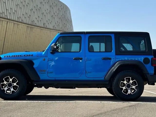 Jeep Wrangler — Фото автомобиля 5