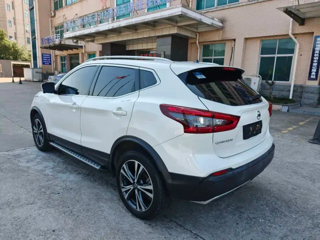 Nissan Qashqai — Фото автомобиля 24