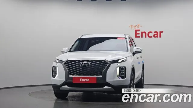 Hyundai Palisade Palisade Дизель 2.2 2WD — Фото автомобиля 3