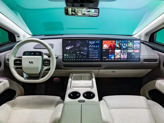 Li Auto Li i8 2025 Standard Edition — Фото автомобиля 11