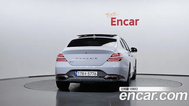 Genesis G70 — Фото автомобиля 3