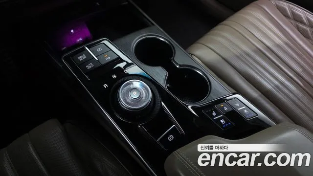 Kia K8 — Фото автомобиля 12