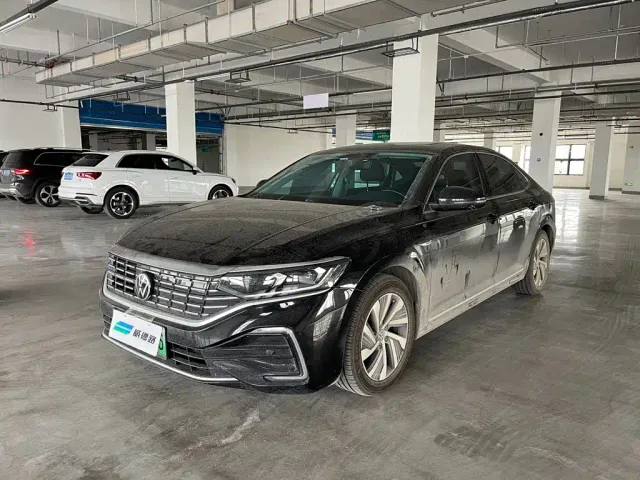 Фотография автомобиля — Volkswagen Passat