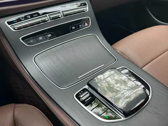 Mercedes-Benz Mercedes-Benz E-Class 2022 Model Facelift III E 300 L Sport Fashion — Фото автомобиля 8