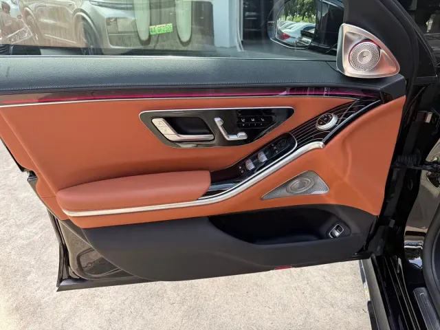Mercedes-Benz S-Class — Фото автомобиля 7