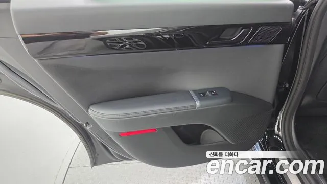 Hyundai Grandeur Grandeur (GN7) 3.5 Бензин 2WD — Фото автомобиля 24