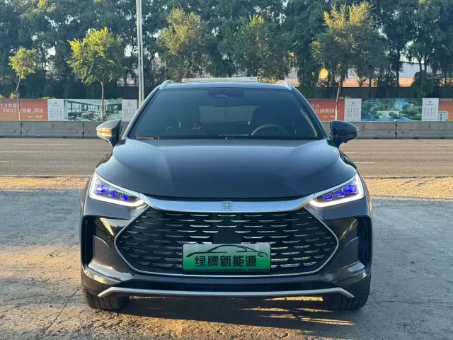BYD Tang — Фото автомобиля 2