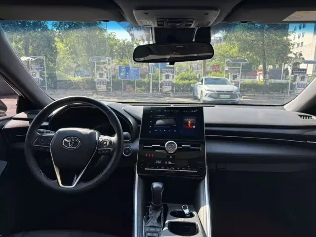 Toyota Avalon — Фото автомобиля 17