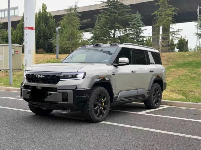 Фотография автомобиля — BYD FangChengBao Leopard 8