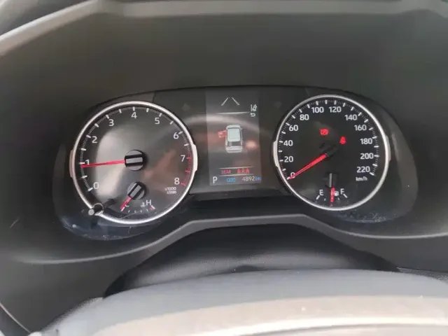 Toyota RAV4 — Фото автомобиля 14
