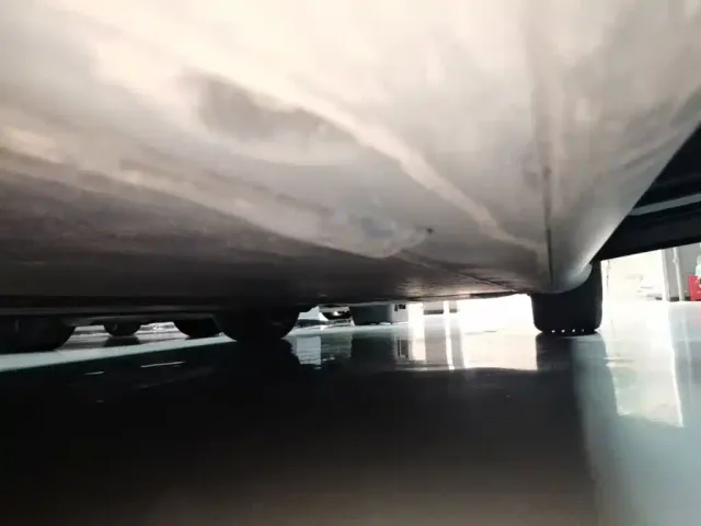 Tesla Model Y — Фото автомобиля 20