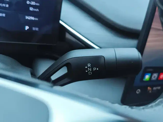 Geely Galaxy L6 — Фото автомобиля 16