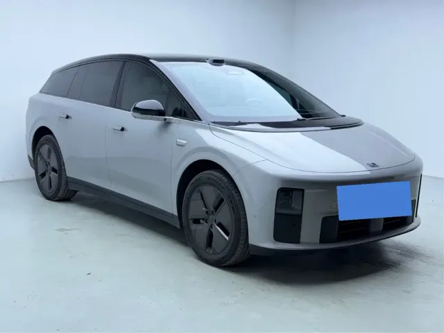 Li Auto i6 — Фото автомобиля 3