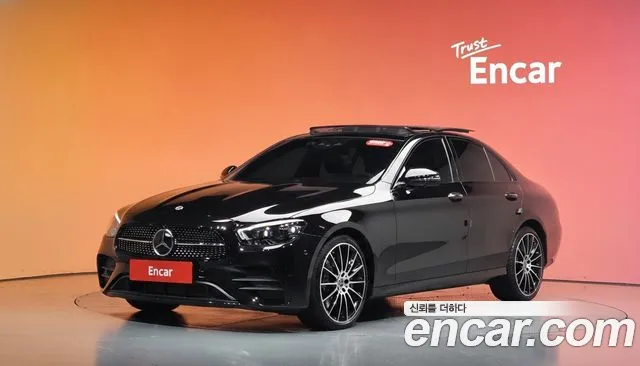 Фотография автомобиля — Mercedes-Benz E-Class W213